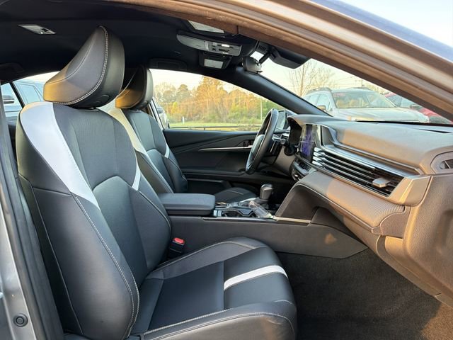 Used 2025 Toyota Camry SE image 19