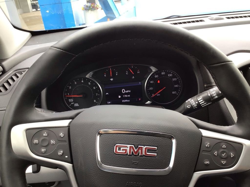 Used 2024 GMC Terrain SLT w/ LPO, Floor Liner Package AWD/4WD image 26