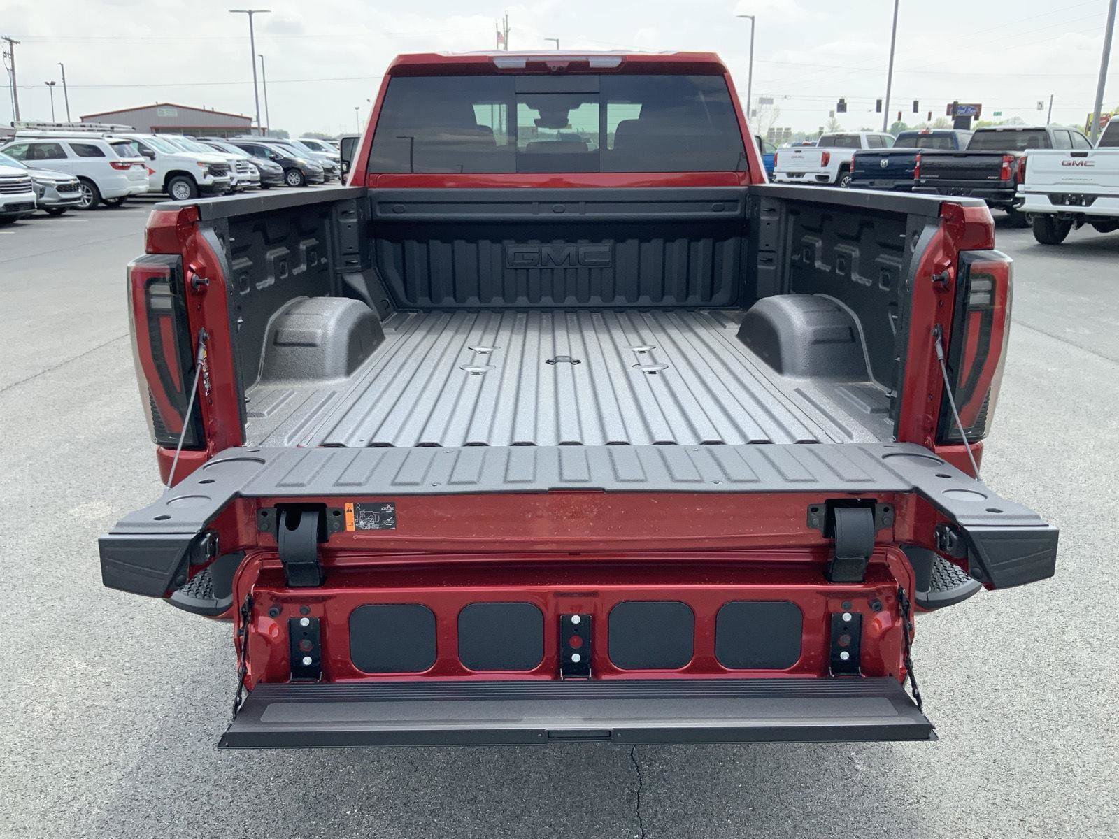 New 2026 GMC Sierra 3500 AT4 w/ AT4 Premium Plus Package AWD/4WD image 11