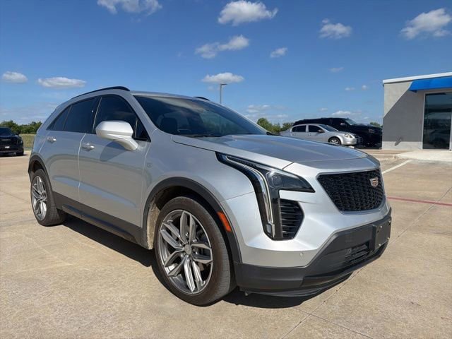 Used 2020 Cadillac XT4 Sport FWD image 1