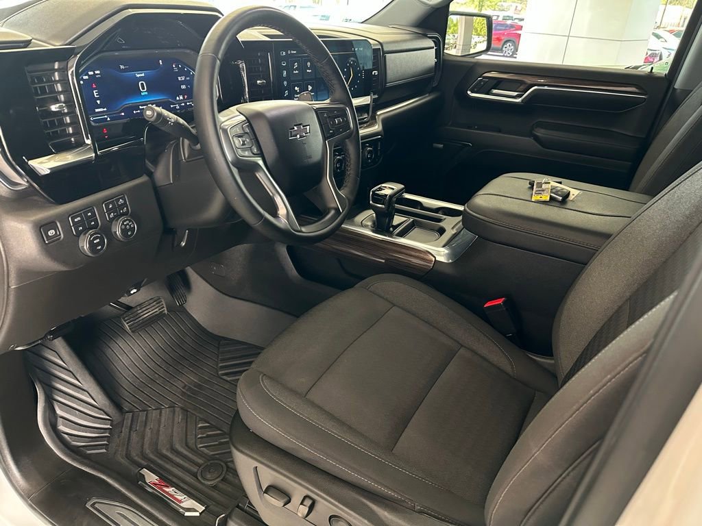 Used 2024 Chevrolet Silverado 1500 RST image 10