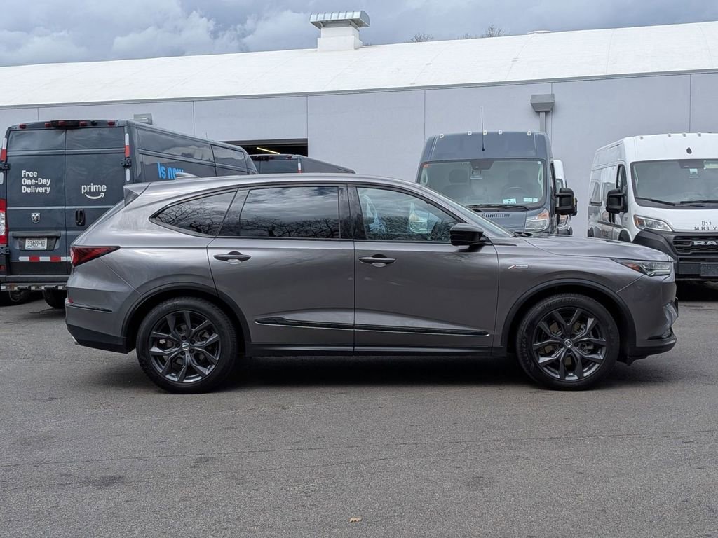 Used 2023 Acura MDX A-Spec image 2
