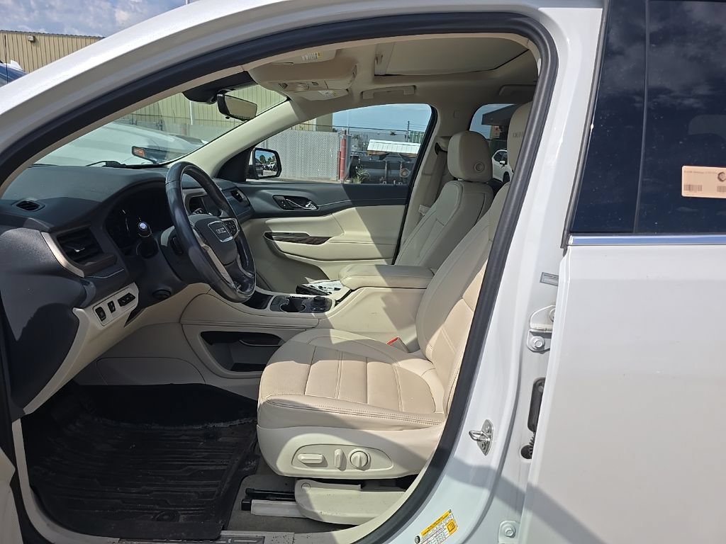 Used 2022 GMC Acadia Denali w/ GMC Pro Grade Package AWD/4WD image 7