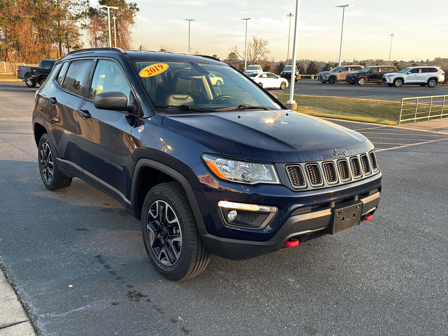 Used 2019 Jeep Compass Trailhawk image 6