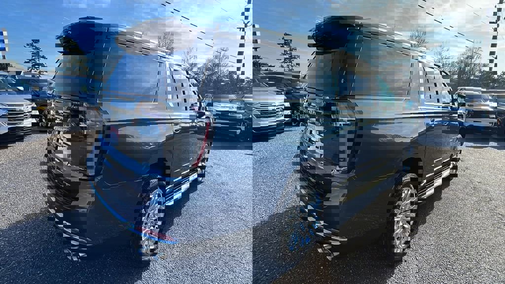 New 2026 Chevrolet Suburban Premier w/ Sun And Tow Package image 5