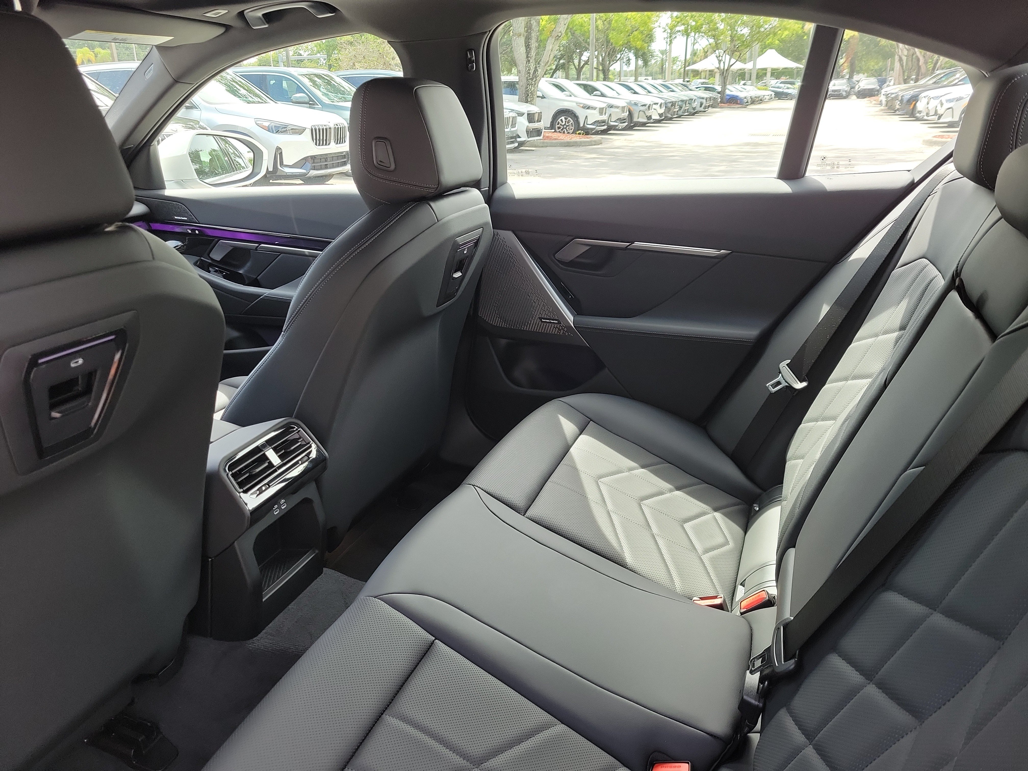 New 2026 BMW i5 eDrive40 RWD image 8
