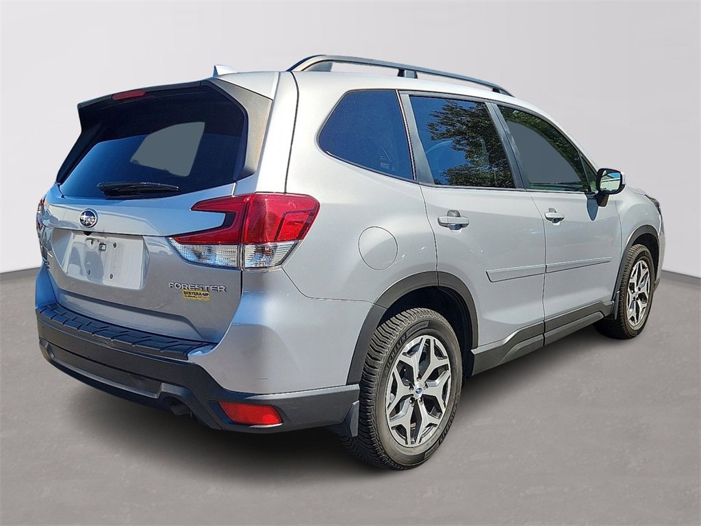 Used 2019 Subaru Forester Premium image 6
