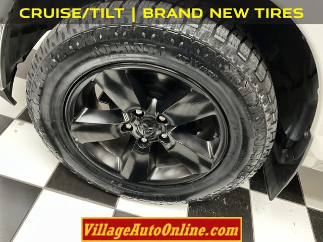 Used 2017 RAM 1500 Classic SLT w/ SLT Plus D￩cor Group image 10