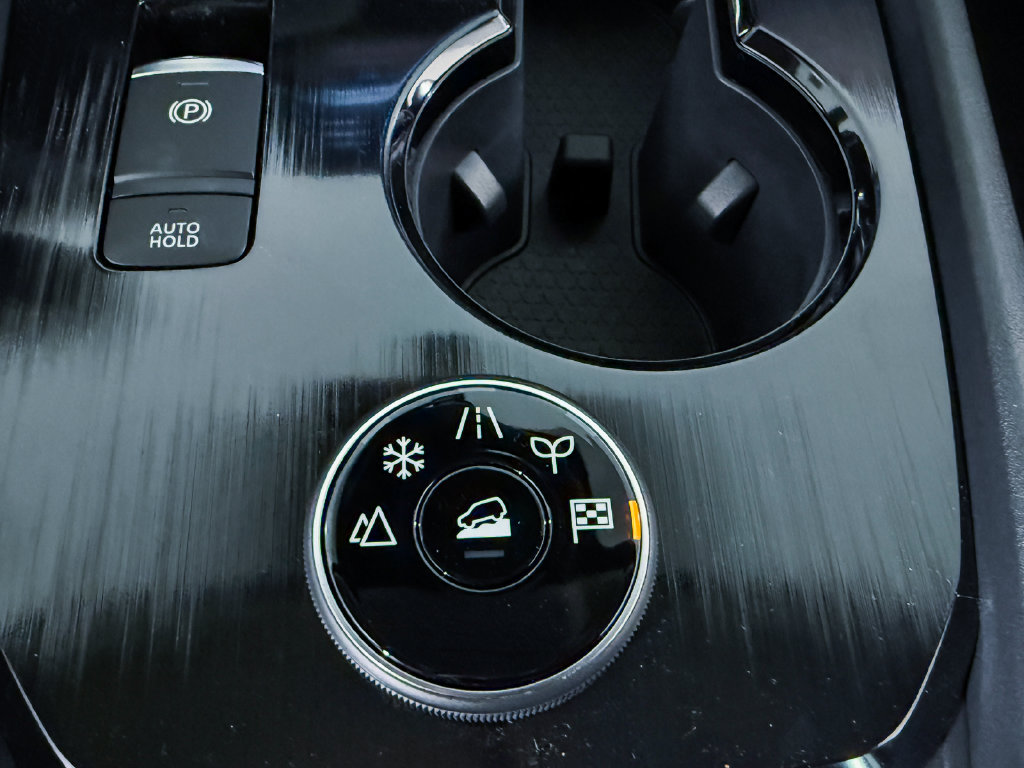 Certified 2026 Nissan Rogue SV AWD/4WD image 25