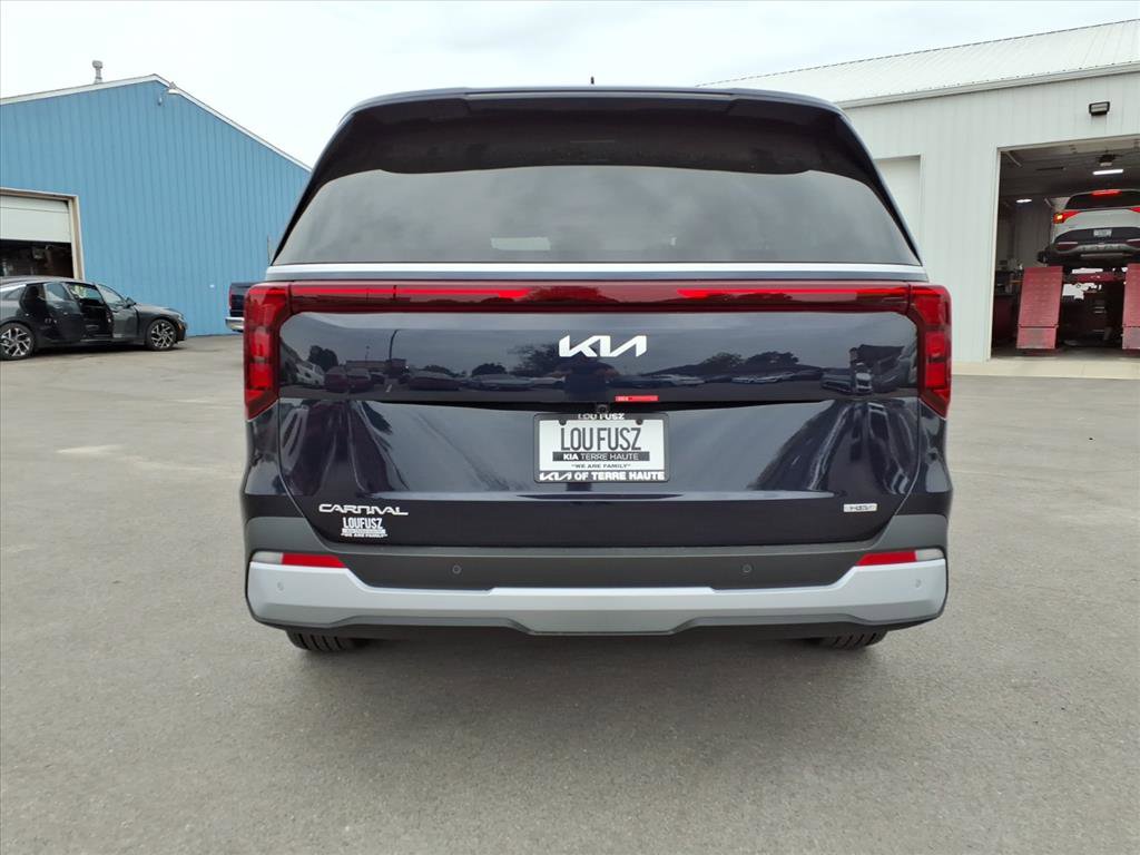 New 2026 Kia Carnival EX image 5