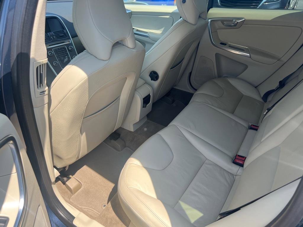 Used 2014 Volvo XC60 T6 AWD/4WD image 13