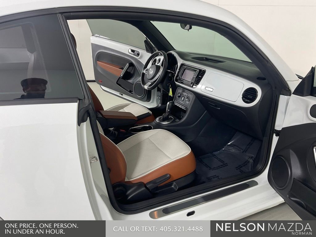 Used 2017 Volkswagen Beetle 1.8T Classic FWD image 13