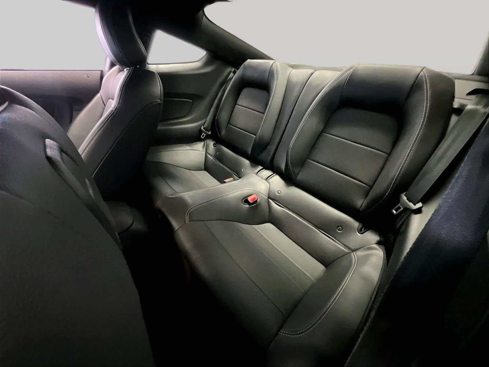 Used 2018 Ford Mustang Premium w/ Ecoboost Performance Package image 25