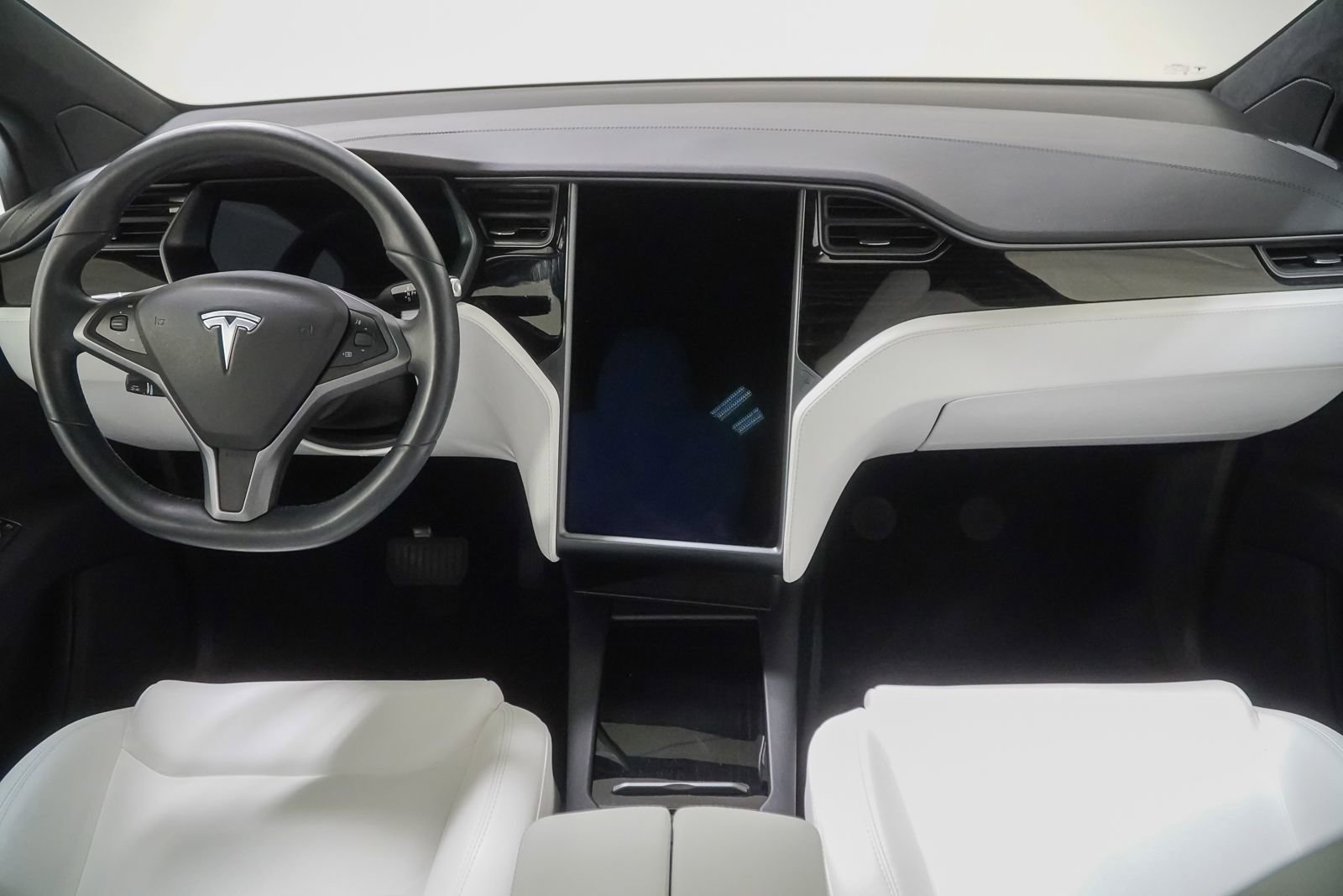 Used 2021 Tesla Model X Long Range image 28