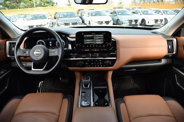 Certified 2024 Nissan Pathfinder Platinum w/ Cargo Package image 8