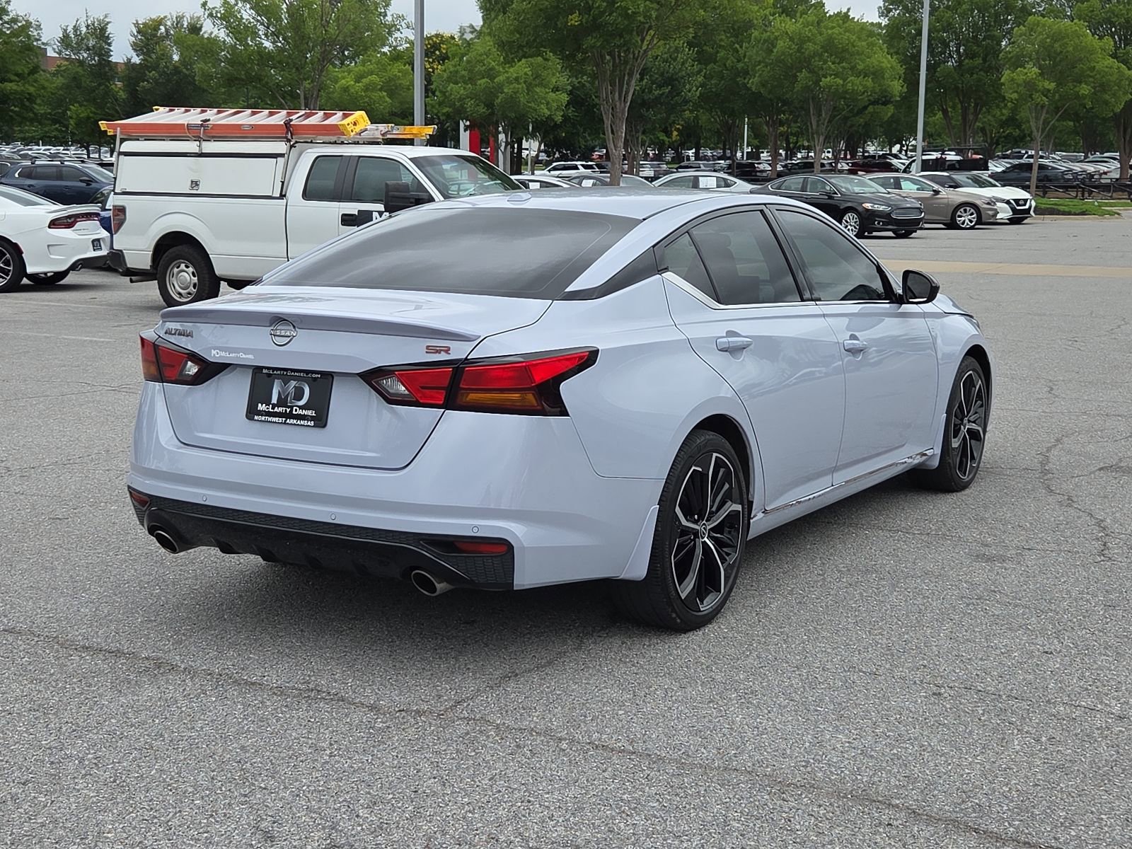 Used 2024 Nissan Altima 2.5 SR w/ SR Premium Package FWD image 5