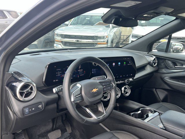 Used 2024 Chevrolet Blazer EV LT image 10