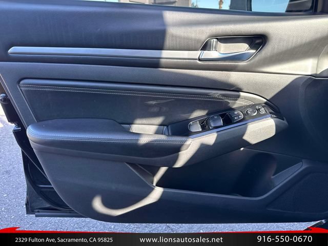 Used 2021 Nissan Altima 2.5 SV FWD image 17