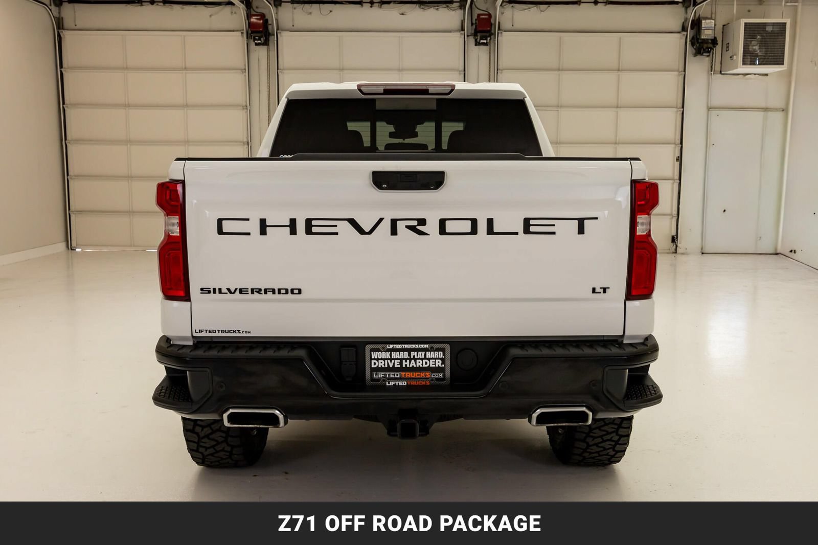 Used 2022 Chevrolet Silverado 1500 LT Trail Boss w/ LT Trail Boss Premium Package AWD/4WD image 8