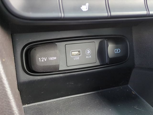 Used 2019 Hyundai Santa Fe Limited FWD image 22