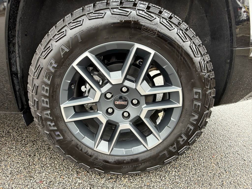 Used 2026 GMC Terrain AT4 w/ Convenience Package III image 31