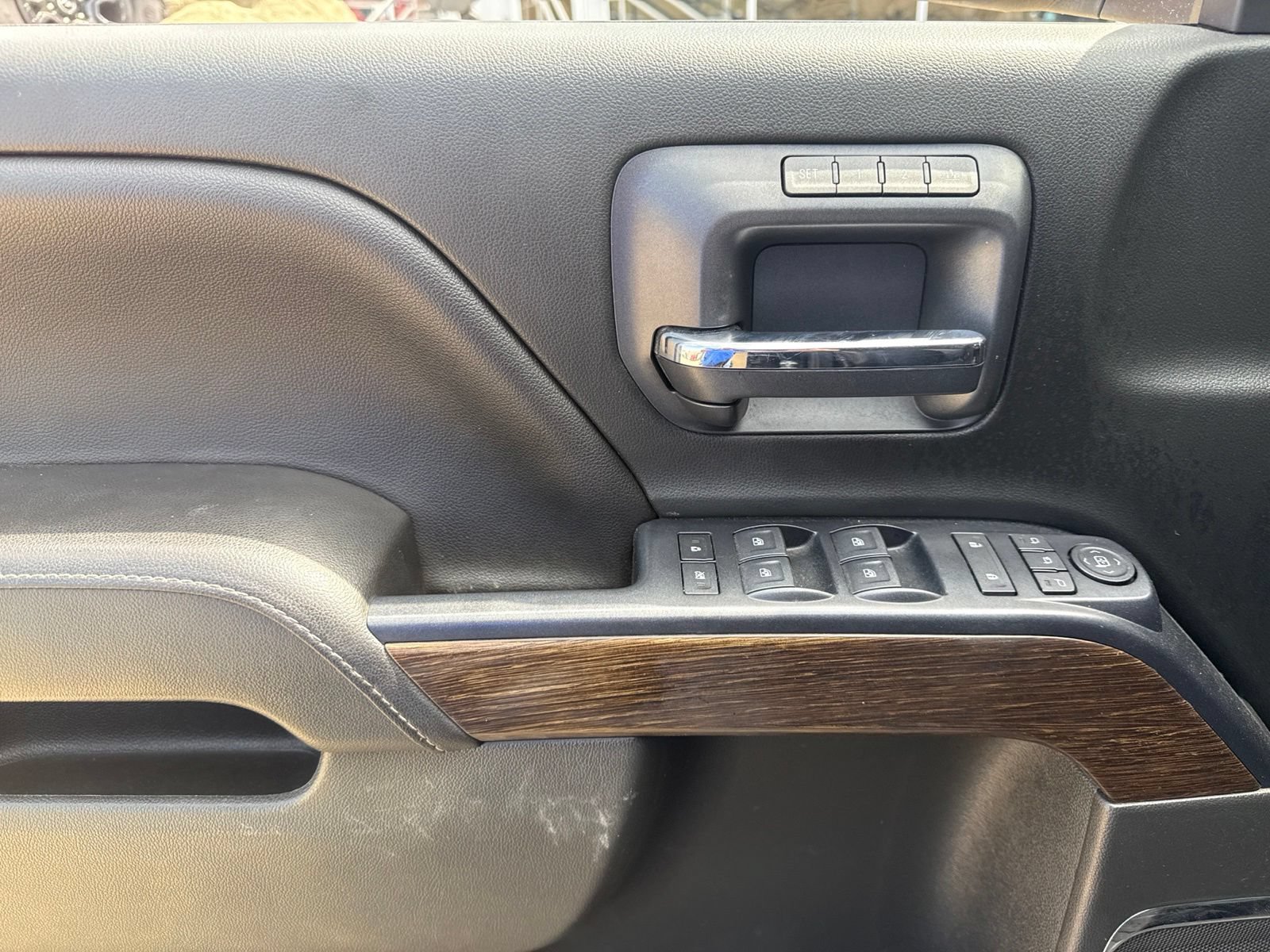 Used 2017 GMC Sierra 1500 Denali AWD/4WD image 15