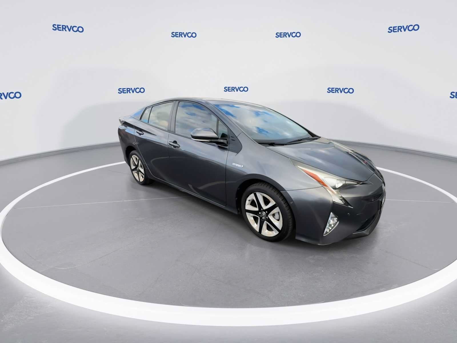 Used 2017 Toyota Prius Four Touring w/ Premium Convenience Package FWD image 2