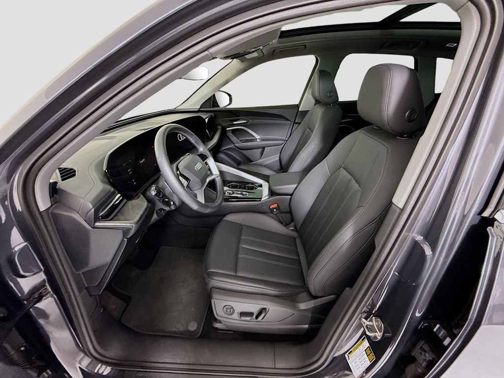 Certified 2025 Audi Q5 Premium w/ Convenience Package AWD/4WD image 20