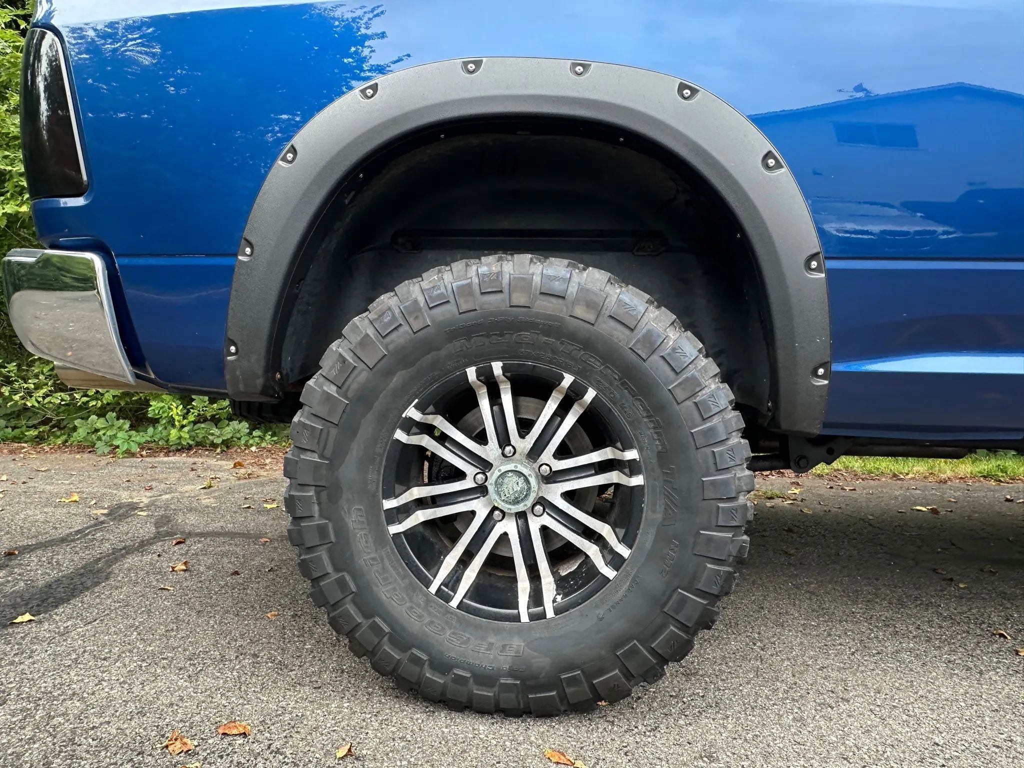 Used 2010 Dodge Ram 1500 Truck SLT w/ Luxury Group image 15