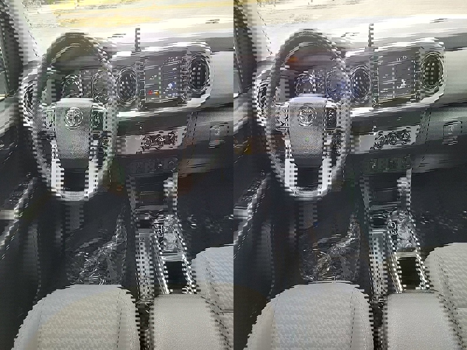 Used 2023 Toyota Tacoma SR image 16