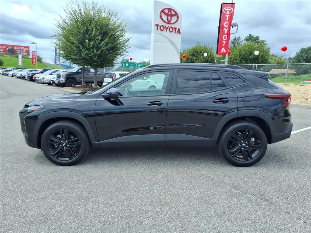 Used 2025 Chevrolet Trax ACTIV w/ Driver Confidence Package FWD image 8