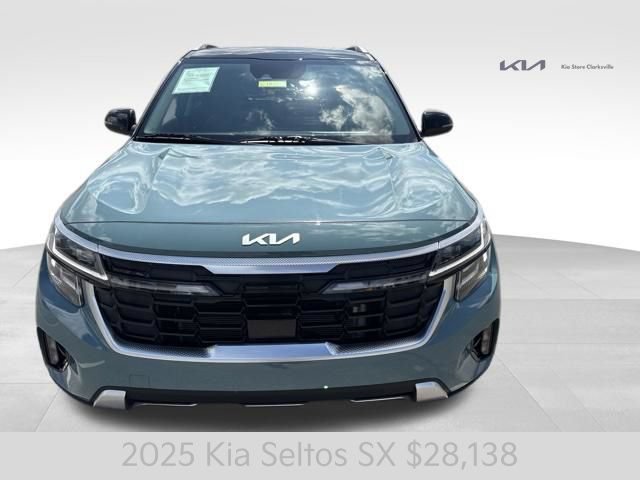 Certified 2025 Kia Seltos SX AWD/4WD image 3