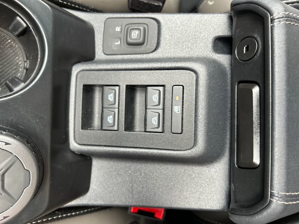 Used 2025 Ford Bronco Outer Banks AWD/4WD image 20