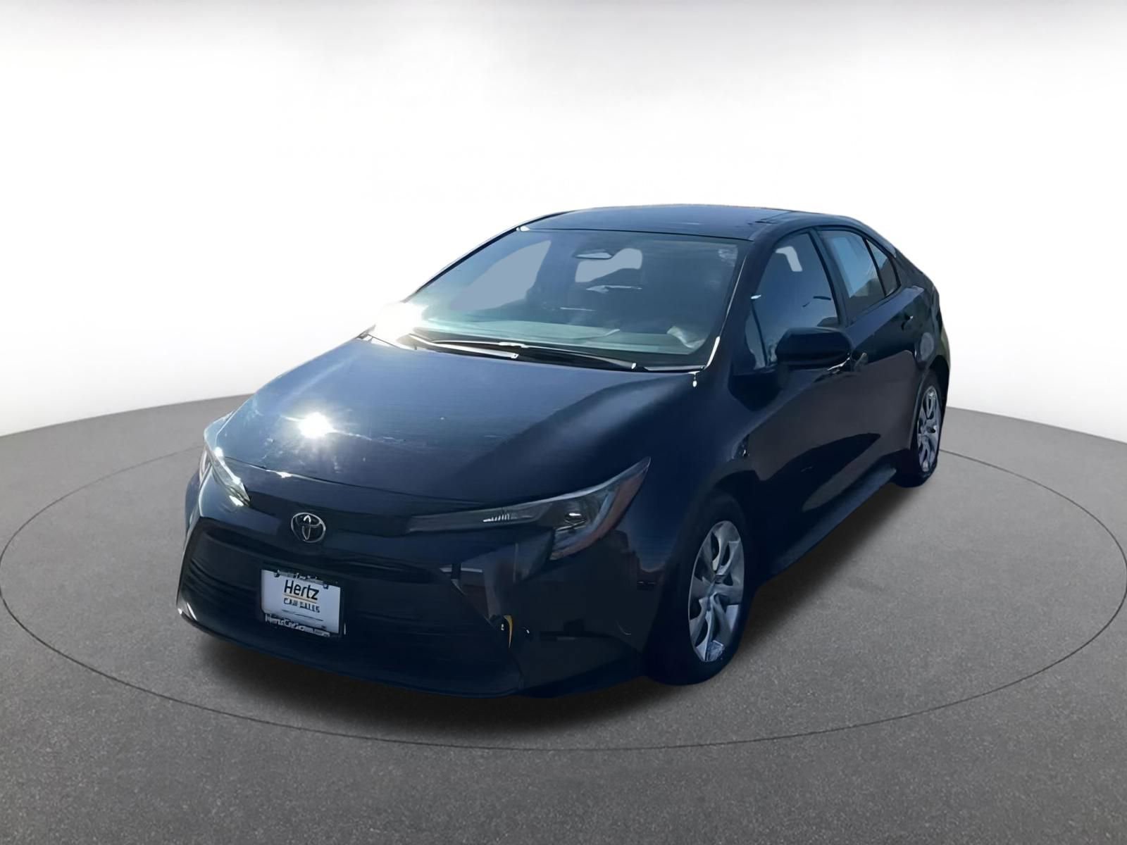 Used 2025 Toyota Corolla LE image 7