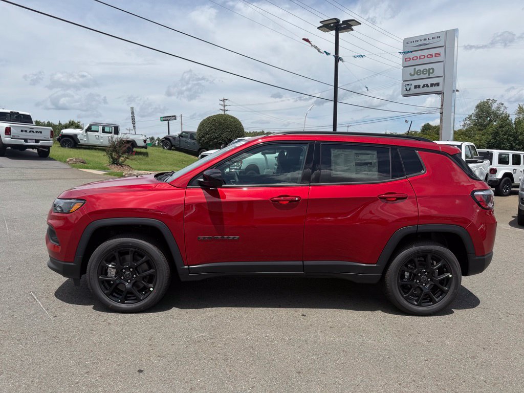 New 2026 Jeep Compass Latitude AWD/4WD image 8