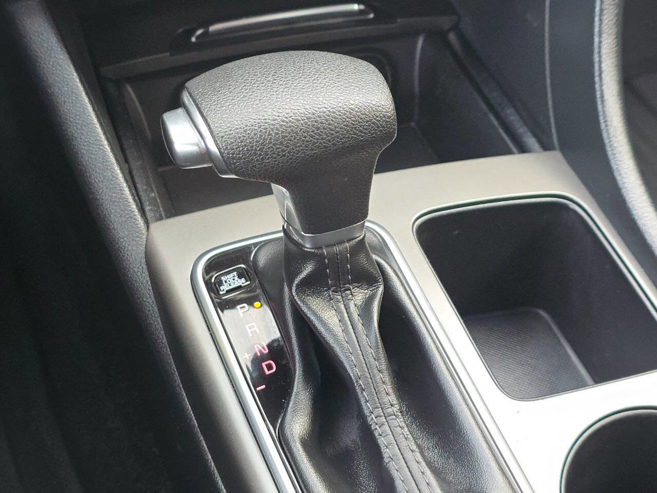 Used 2020 Kia Optima LX image 30