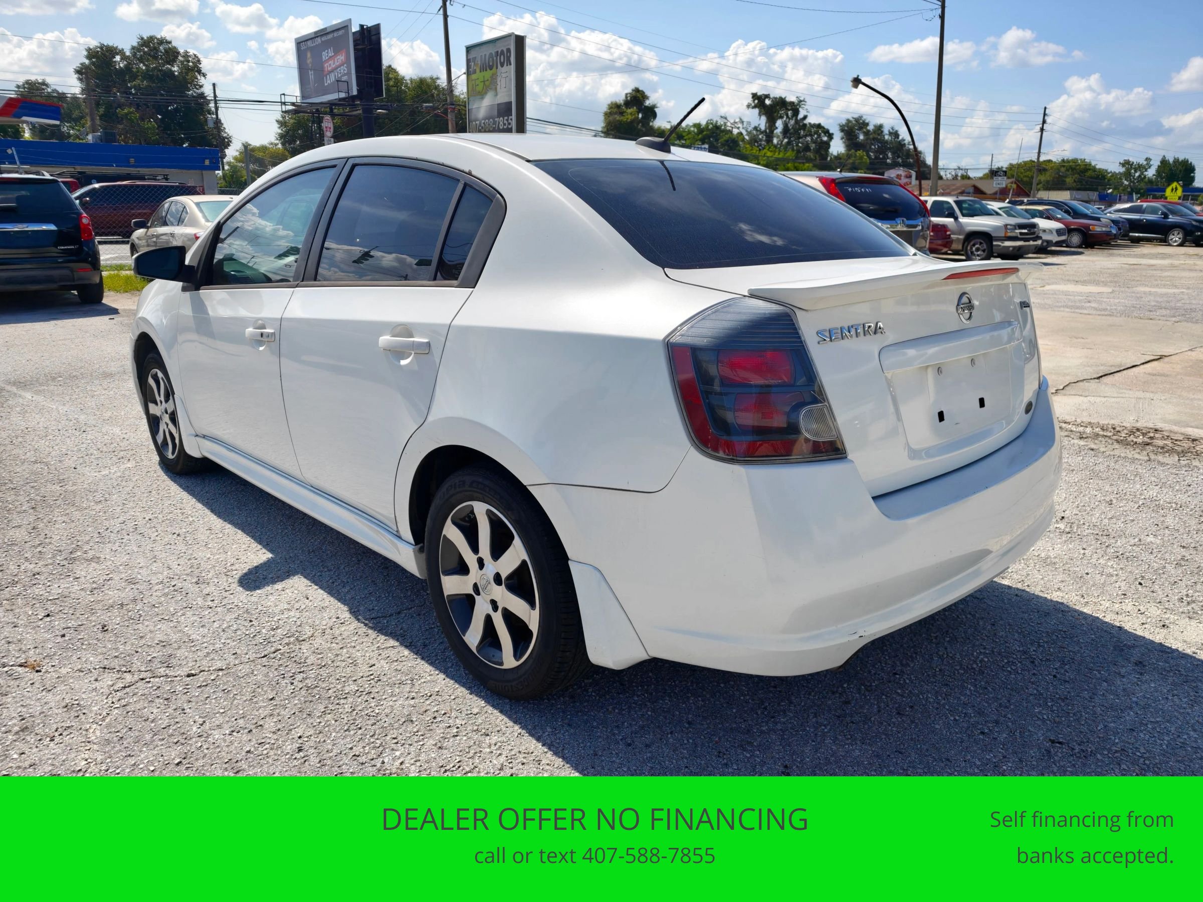 Used 2012 Nissan Sentra 2.0 SR w/ Special Edition Pkg FWD image 3