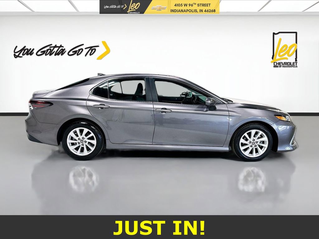 Used 2024 Toyota Camry LE image 4