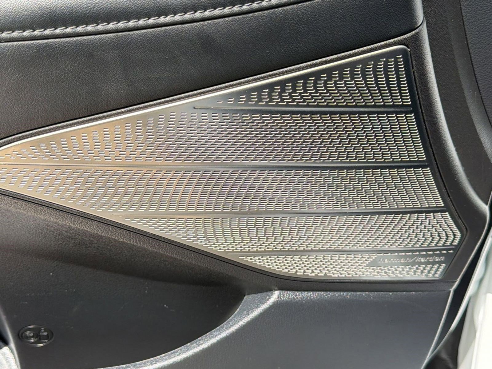 Used 2024 Hyundai Palisade Calligraphy image 24