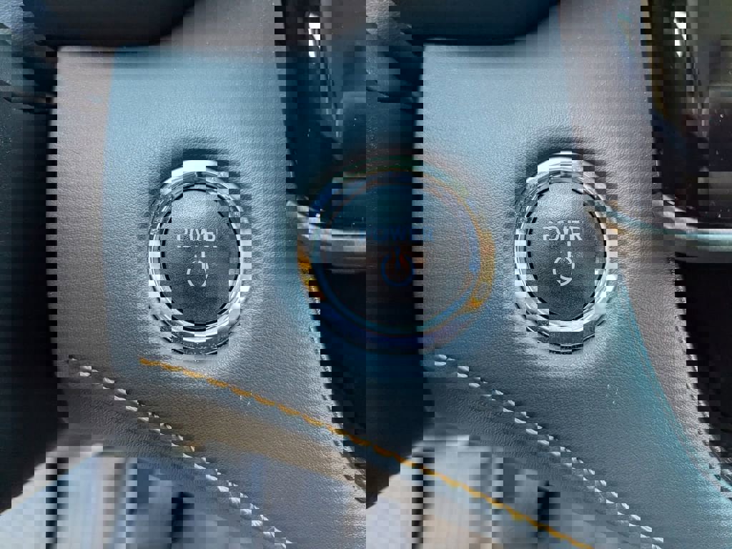 Used 2023 Toyota Highlander Bronze Edition image 26