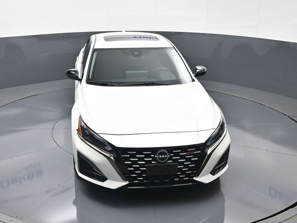 Used 2024 Nissan Altima 2.5 SR w/ SR Premium Package image 46