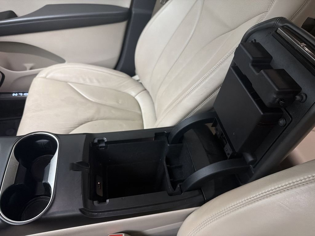 Used 2016 Lincoln MKX Reserve w/ Technology Package image 22