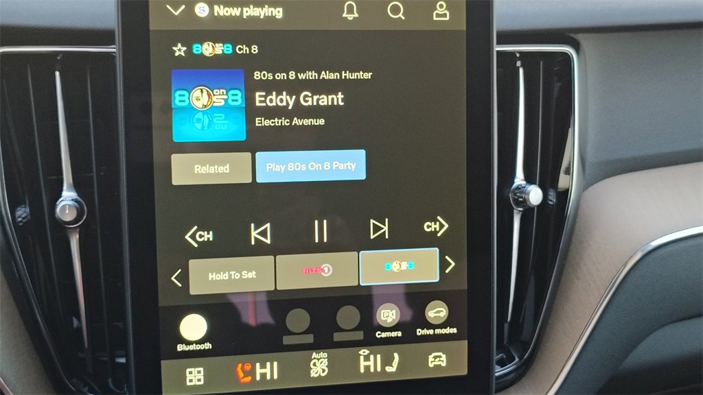 New 2026 Volvo XC60 B5 Plus w/ Climate Package image 20