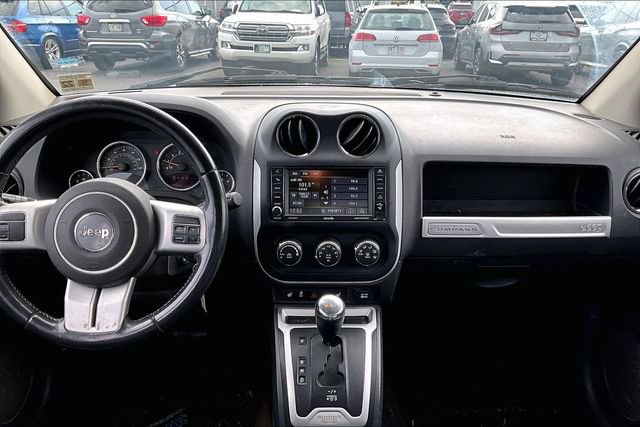 Used 2017 Jeep Compass High Altitude AWD/4WD image 6