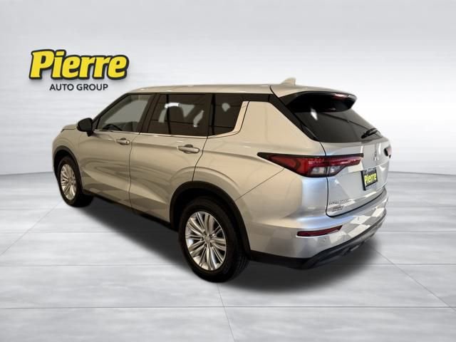 Used 2022 Mitsubishi Outlander ES video 2