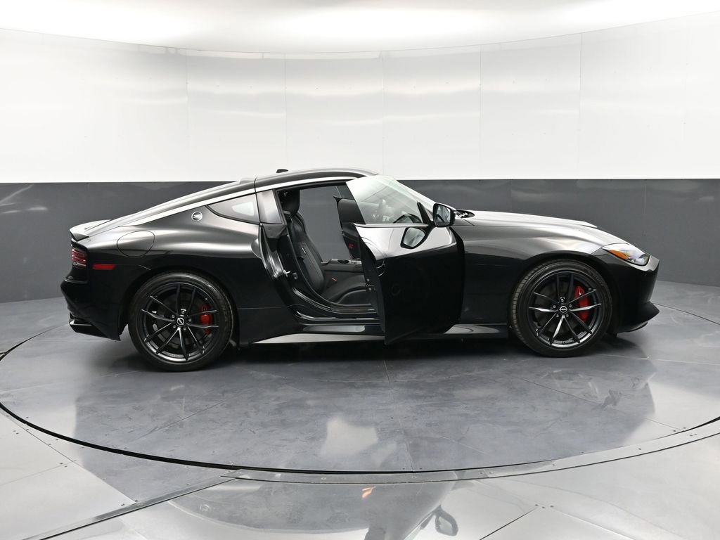 Used 2024 Nissan Z Performance w/ Floor Mat Package image 33