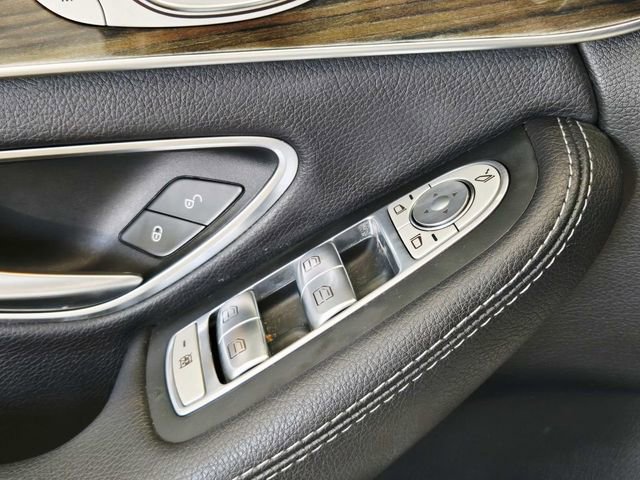 Used 2019 Mercedes-Benz C 300 4MATIC Sedan image 29