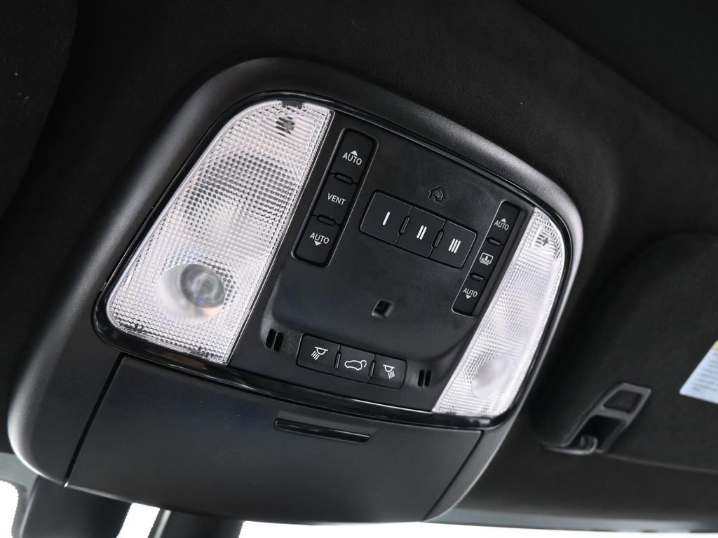 Used 2021 Jeep Grand Cherokee Trackhawk w/ Trailer Tow Group IV image 28