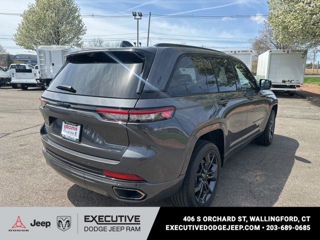 Used 2023 Jeep Grand Cherokee 30th Anniversary AWD/4WD image 4