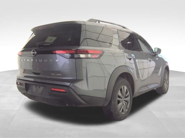 Used 2024 Nissan Pathfinder SV image 5